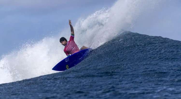 Gabriel Medina perde para australiano e vai disputar o bronze no surfe olímpico